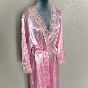 Amoureuse Women's Large Pink Lace Trim Robe